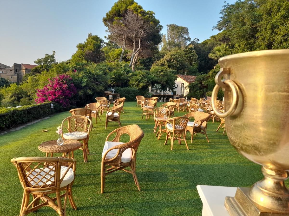 Palazzo Belmonte Hotel Санта Мария ди Кастелабате Екстериор снимка